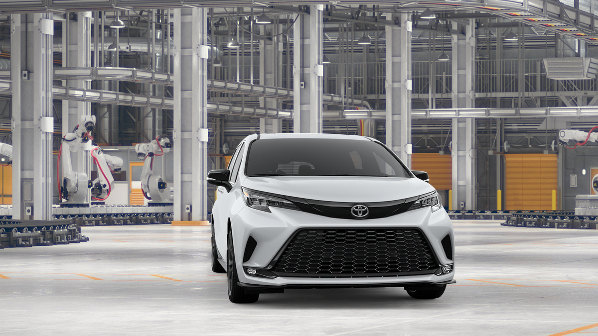 New 2026 Toyota Sienna XSE FWD image 16