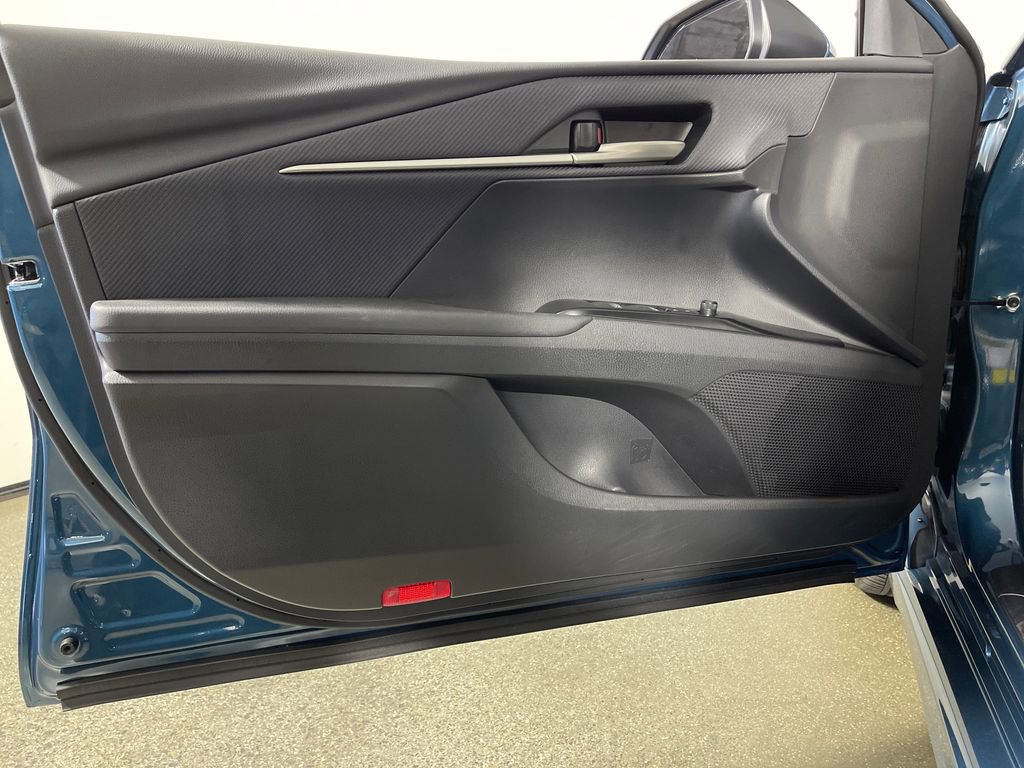 Certified 2025 Toyota Camry SE AWD/4WD image 17