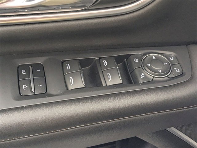 Used 2021 Chevrolet Tahoe High Country w/ Premium Package image 12