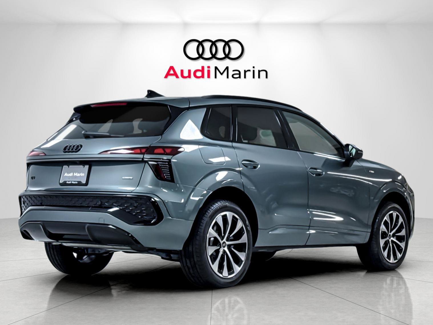 New 2026 Audi Q3 quattro 2.0T AWD/4WD image 5