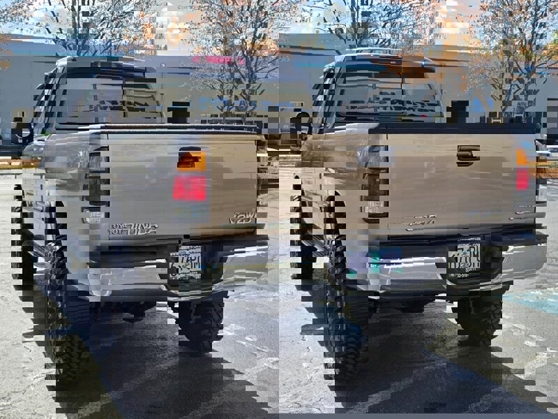 Used 2000 Toyota Tundra SR5 image 7