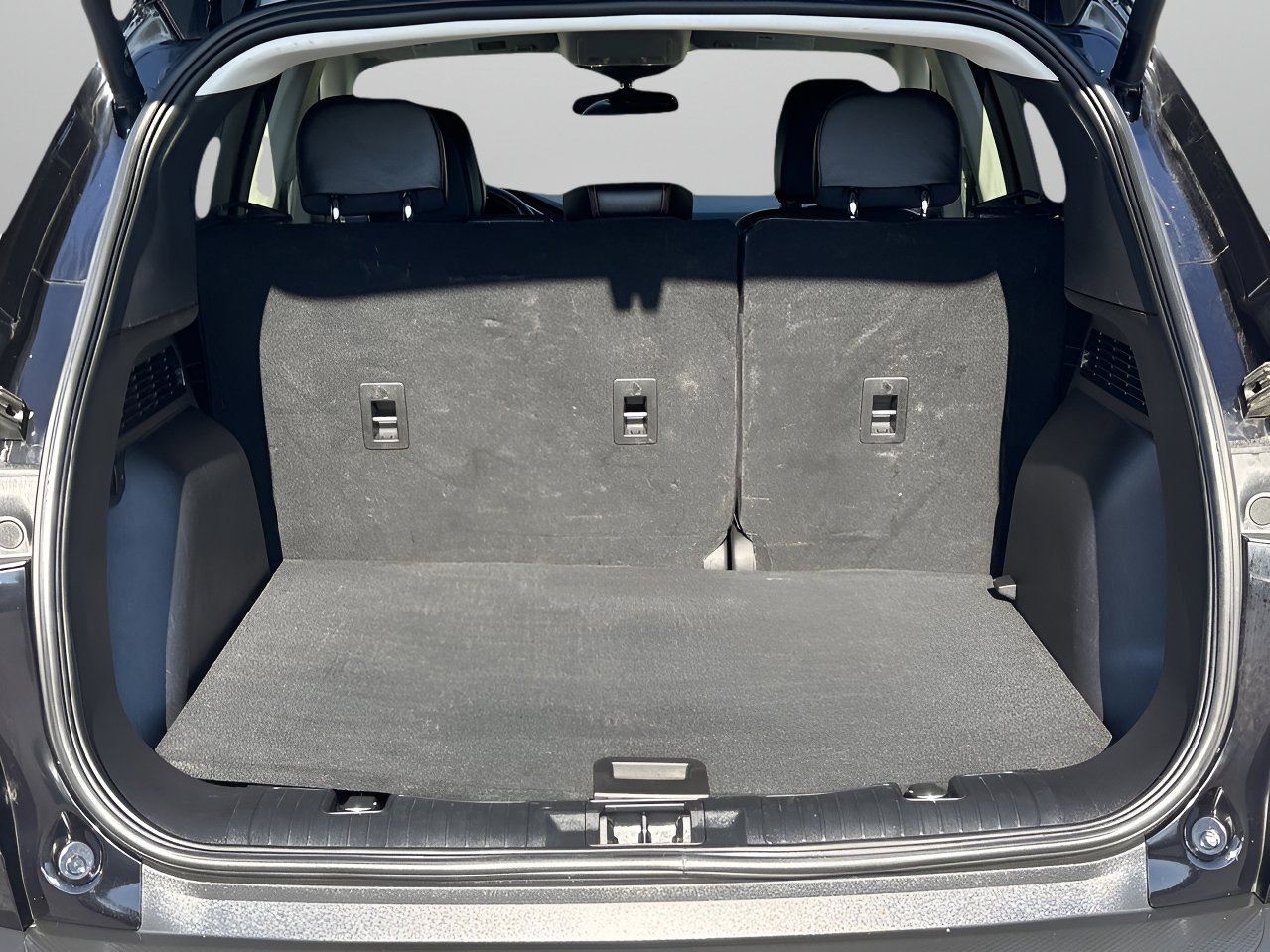 Used 2022 Ford Escape SEL w/ SEL Stealth AWD Package image 30