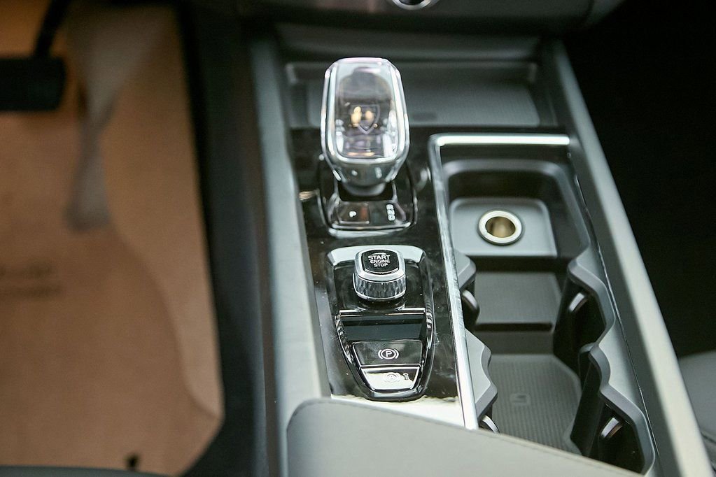 New 2026 Volvo XC60 T8 Plus w/ Protection Package Premier image 28