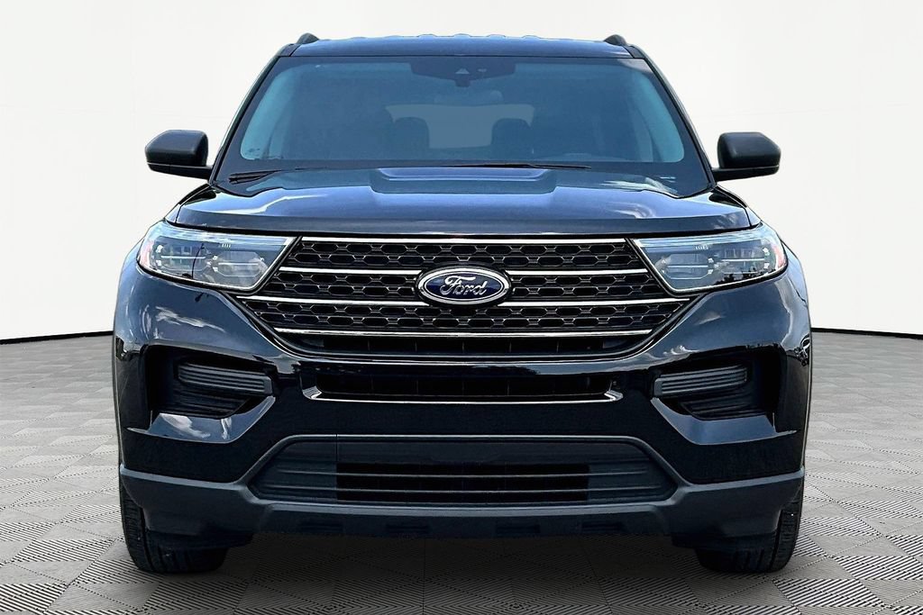 Certified 2024 Ford Explorer XLT AWD/4WD image 3