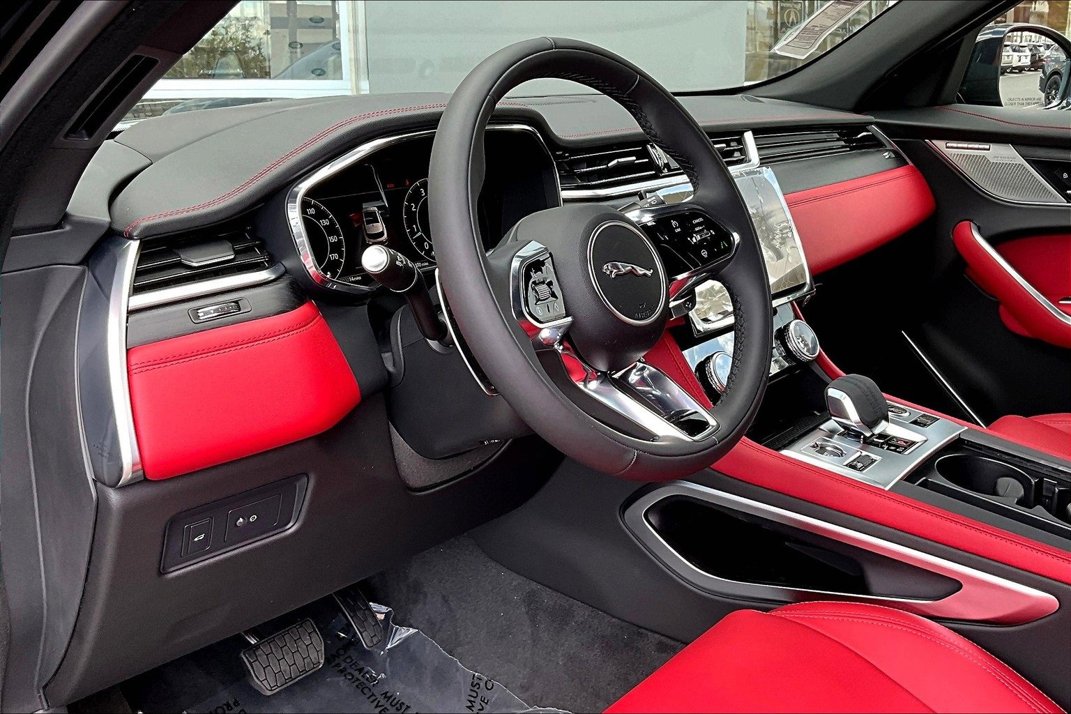 New 2026 Jaguar F-PACE R-Dynamic S image 6