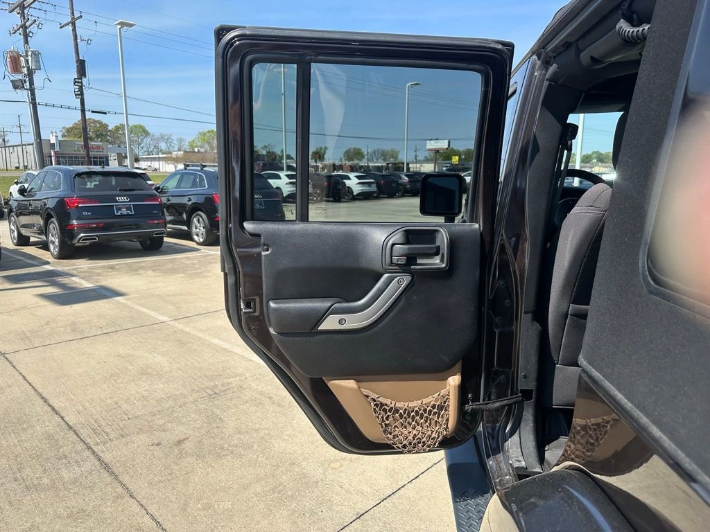 Used 2013 Jeep Wrangler Unlimited Sahara w/ Connectivity Group image 18