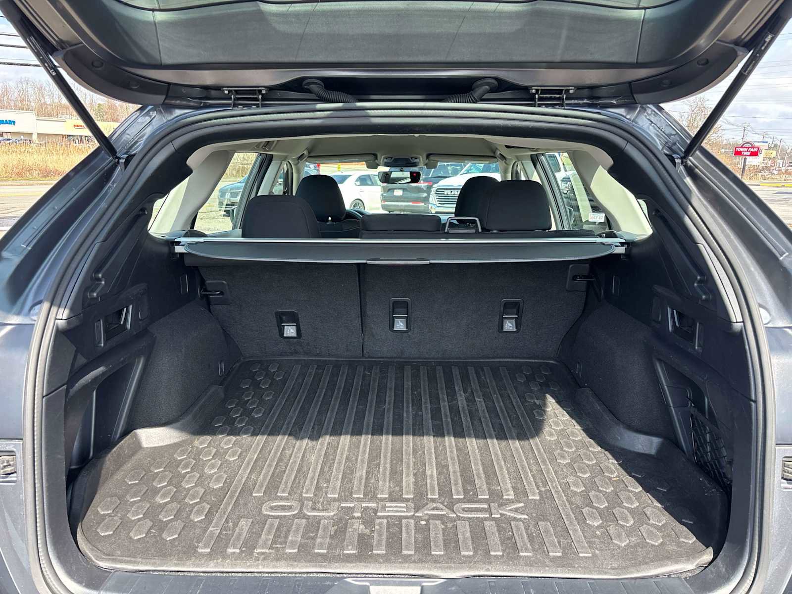 Used 2021 Subaru Outback image 12