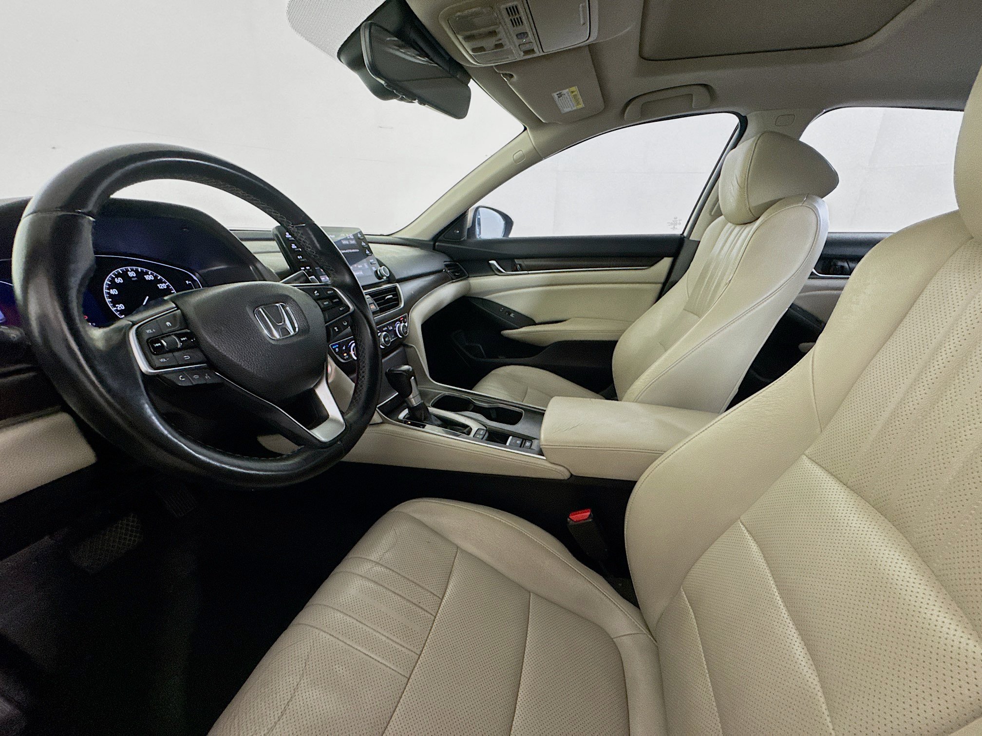 Used 2018 Honda Accord Touring image 20