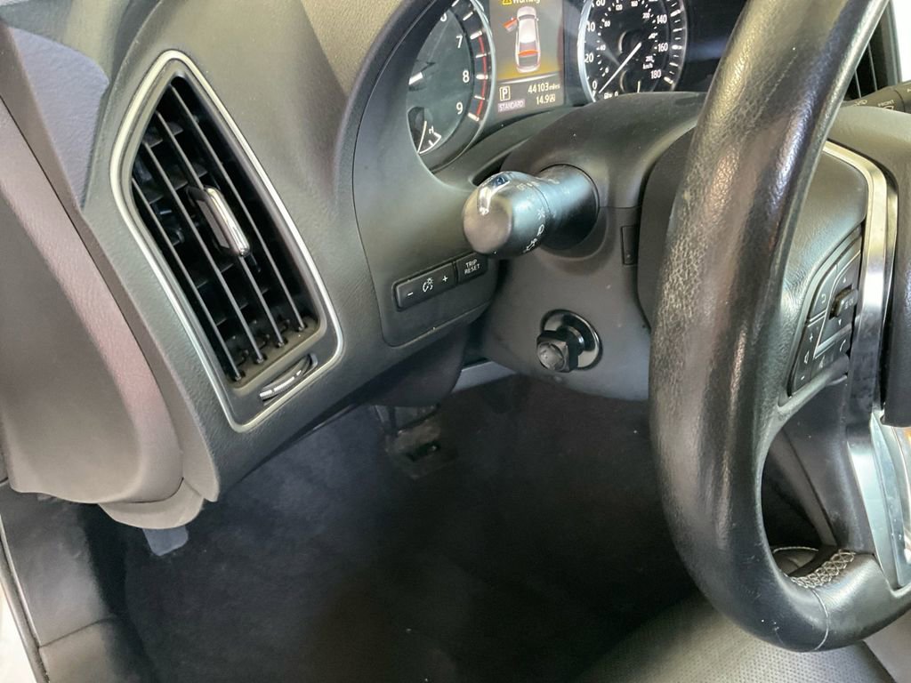 Used 2022 INFINITI Q50 Luxe w/ Cargo Package image 14