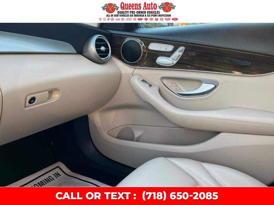 Used 2017 Mercedes-Benz C 300 4MATIC Sedan image 12
