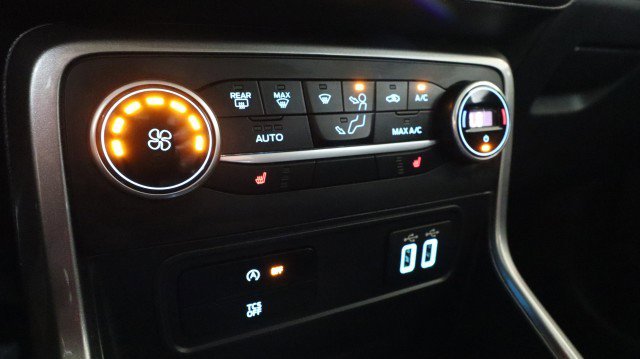 Used 2021 Ford EcoSport SE image 17