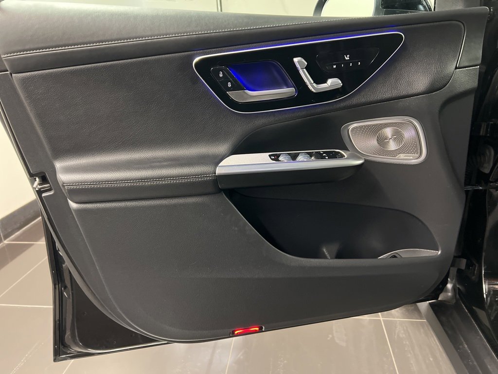 Used 2023 Mercedes-Benz GLC 300 4MATIC image 29
