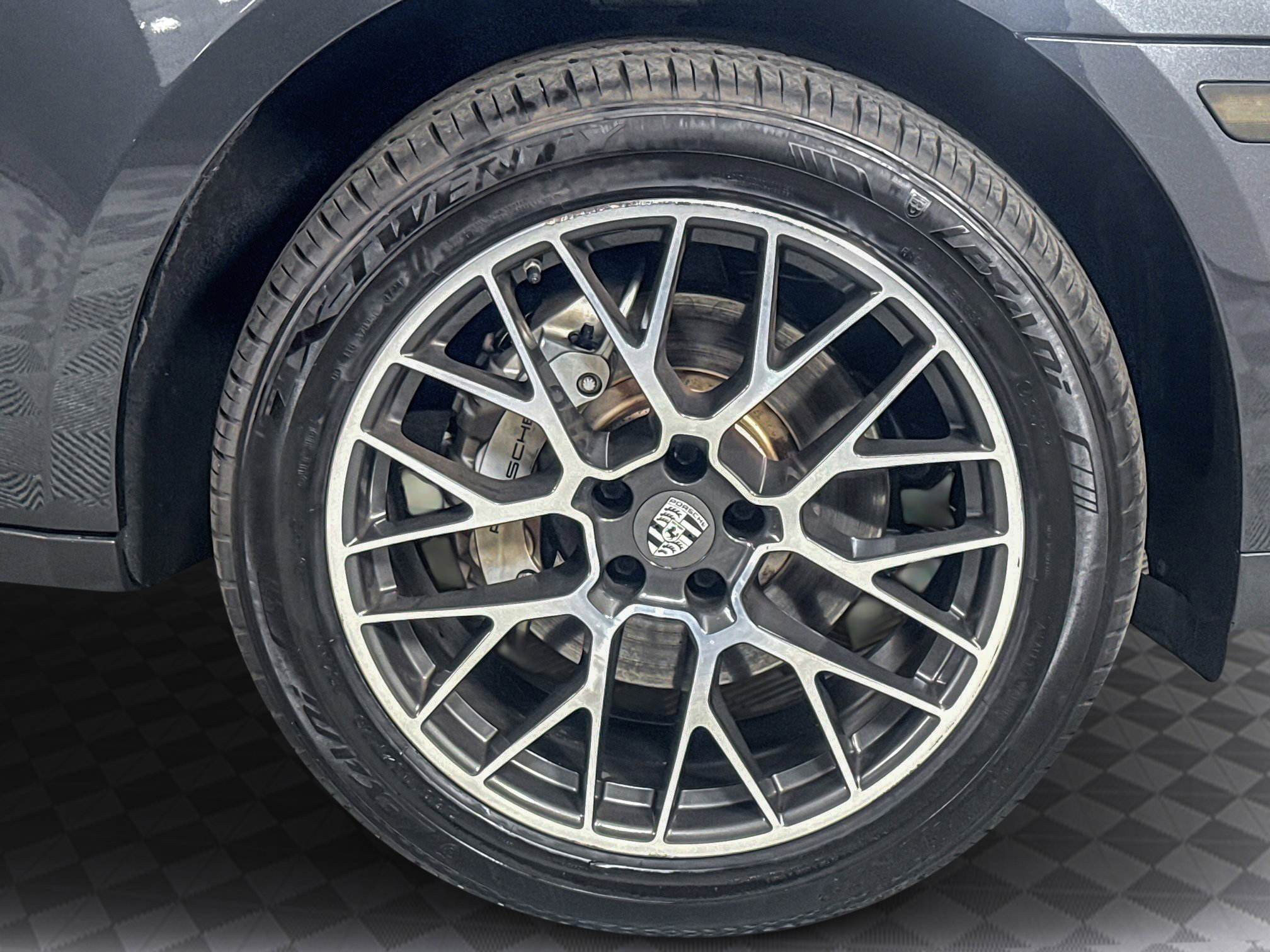 Used 2017 Porsche Macan S image 32