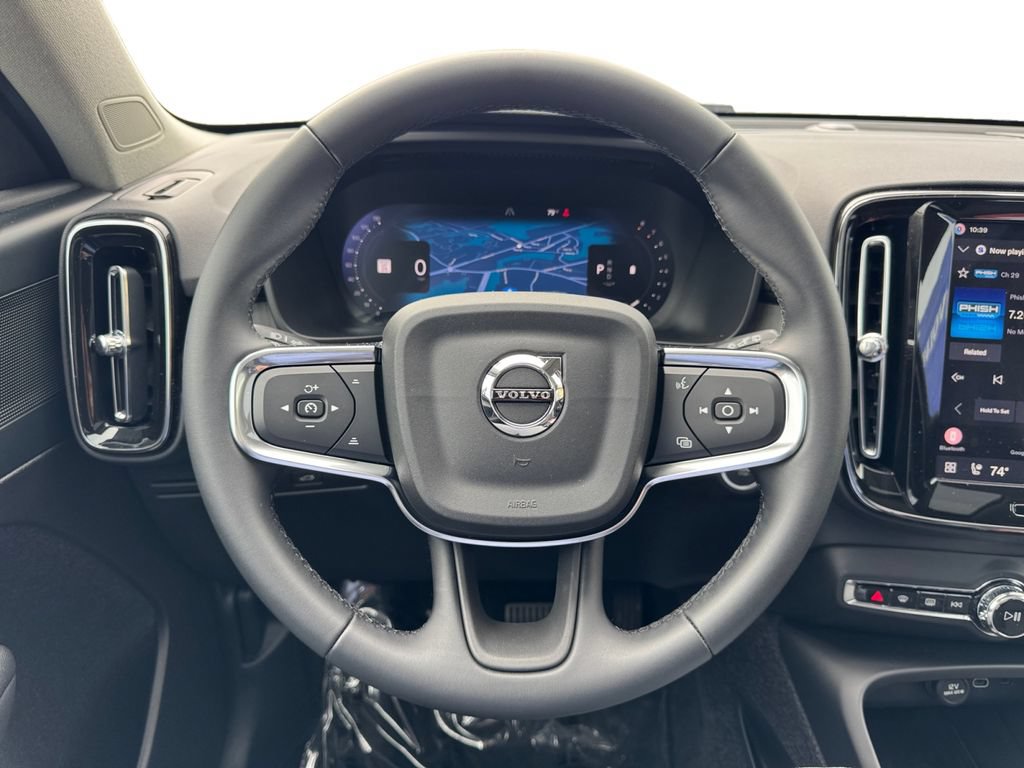 Certified 2026 Volvo XC40 B5 Plus AWD/4WD image 14