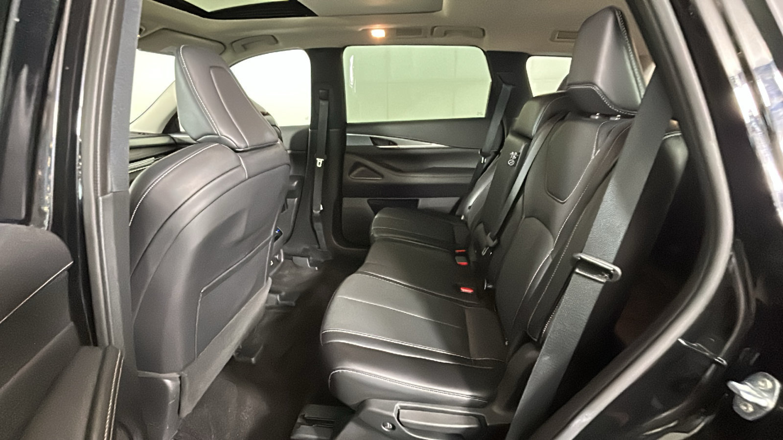 Used 2024 INFINITI QX60 Luxe AWD/4WD image 31