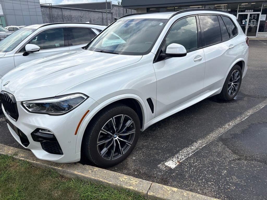 Used 2021 BMW X5 xDrive40i w/ M Sport Package