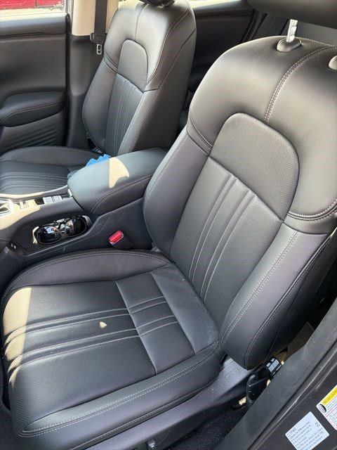 Used 2025 Honda HR-V EX-L image 10