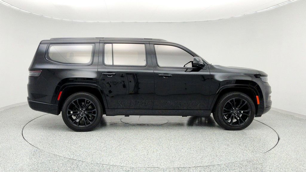 Used 2023 Jeep Grand Wagoneer Series III w/ Quick Order Packagew 28T AWD/4WD image 4