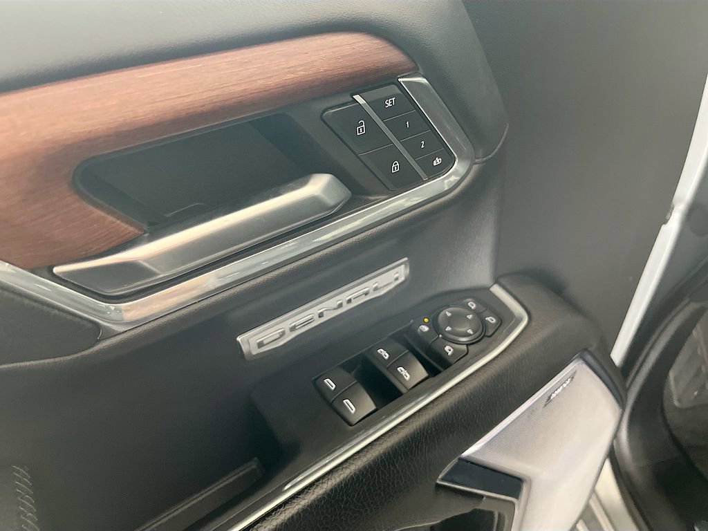 Used 2025 GMC Sierra 1500 Denali image 18