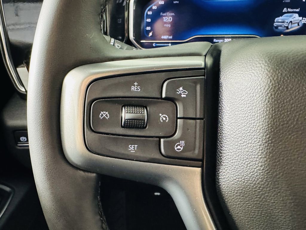 Used 2025 Chevrolet Silverado 1500 LT AWD/4WD image 11