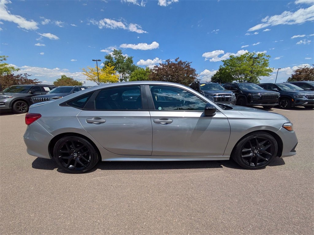 Used 2022 Honda Civic Sport image 2