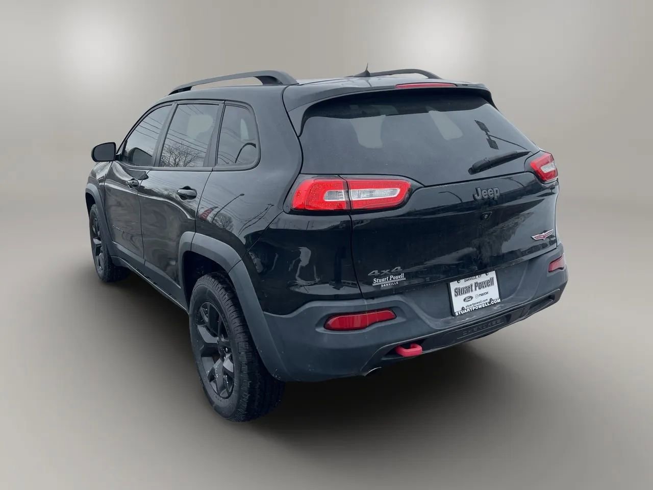 Used 2017 Jeep Cherokee Trailhawk image 5