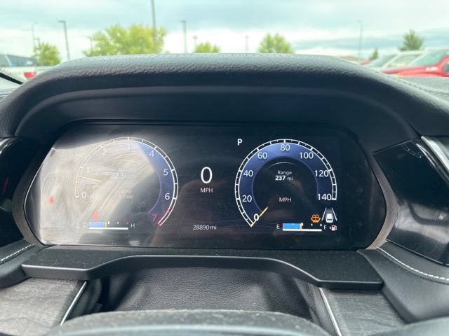 Used 2023 Jeep Grand Cherokee Limited AWD/4WD image 10