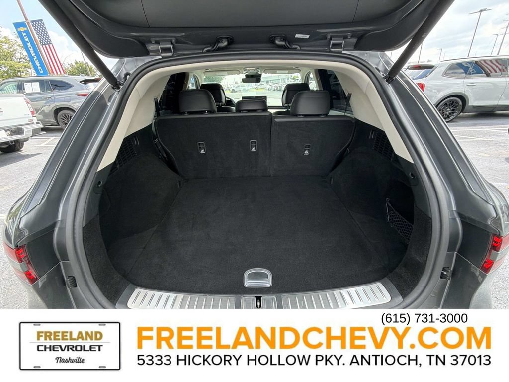 Used 2022 Genesis GV70 2.5T AWD/4WD image 15
