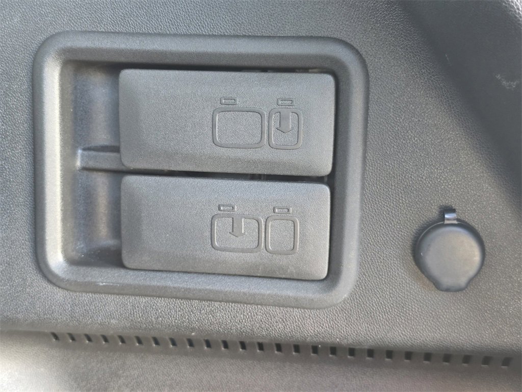 Used 2021 Chevrolet Equinox LT image 14