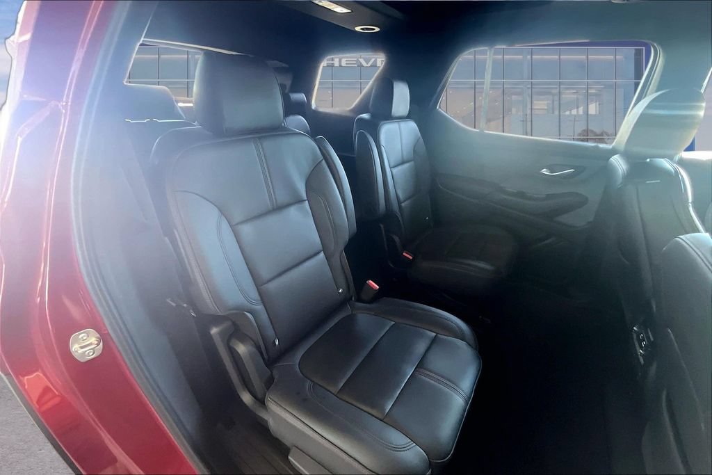 Used 2023 Chevrolet Traverse RS AWD/4WD image 21