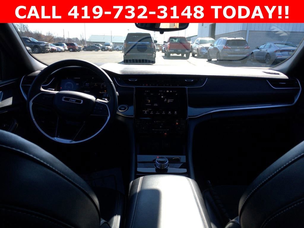 Used 2023 Jeep Grand Cherokee L Laredo AWD/4WD image 20