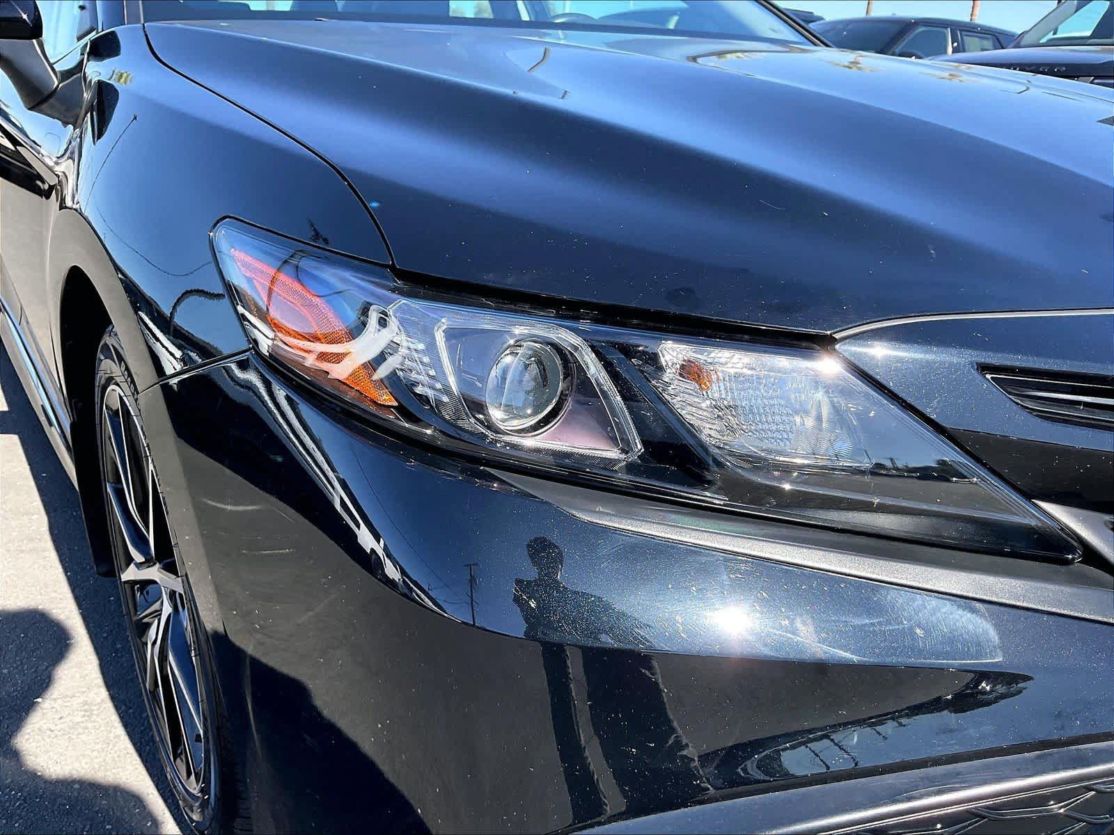 Used 2024 Toyota Camry SE FWD image 28