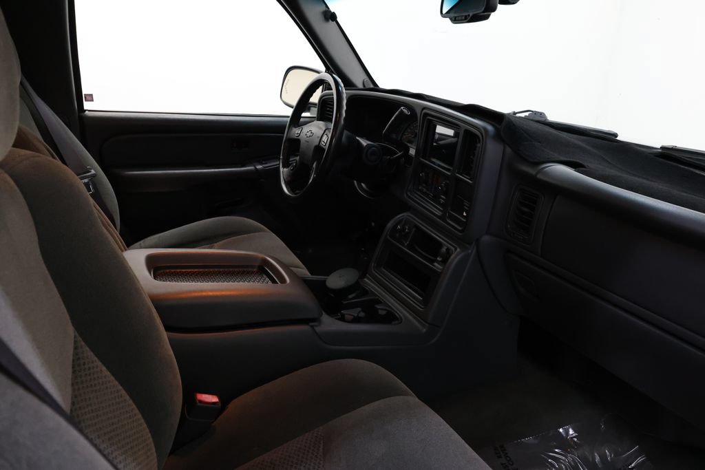 Used 2004 Chevrolet Silverado 1500 LS w/ Safe and Sound Package RWD image 64