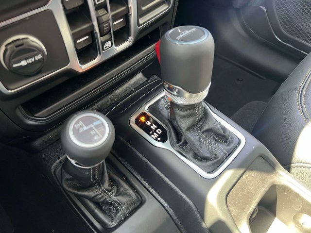 New 2026 Jeep Gladiator Sport AWD/4WD image 12