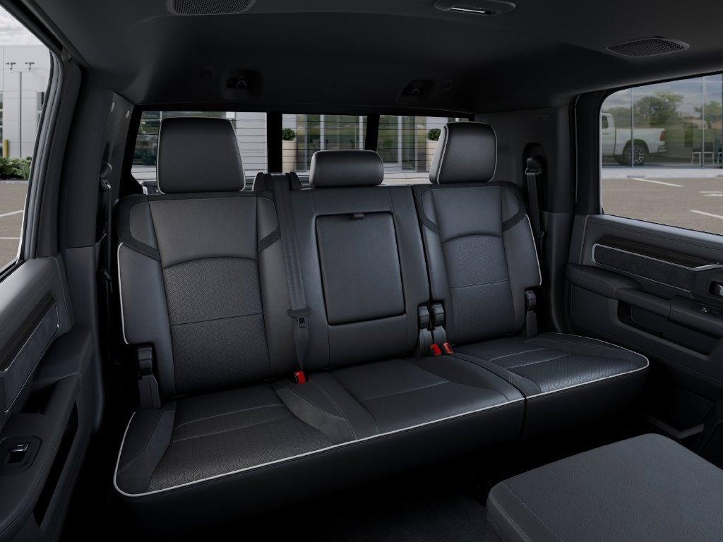 New 2026 RAM 2500 Laramie AWD/4WD image 16