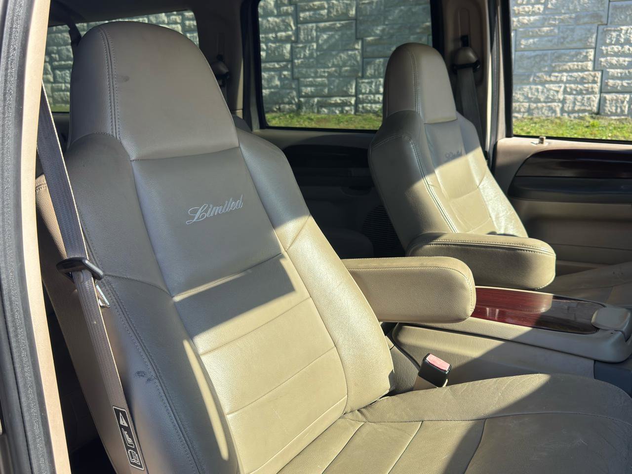 Used 2003 Ford Excursion Limited image 34