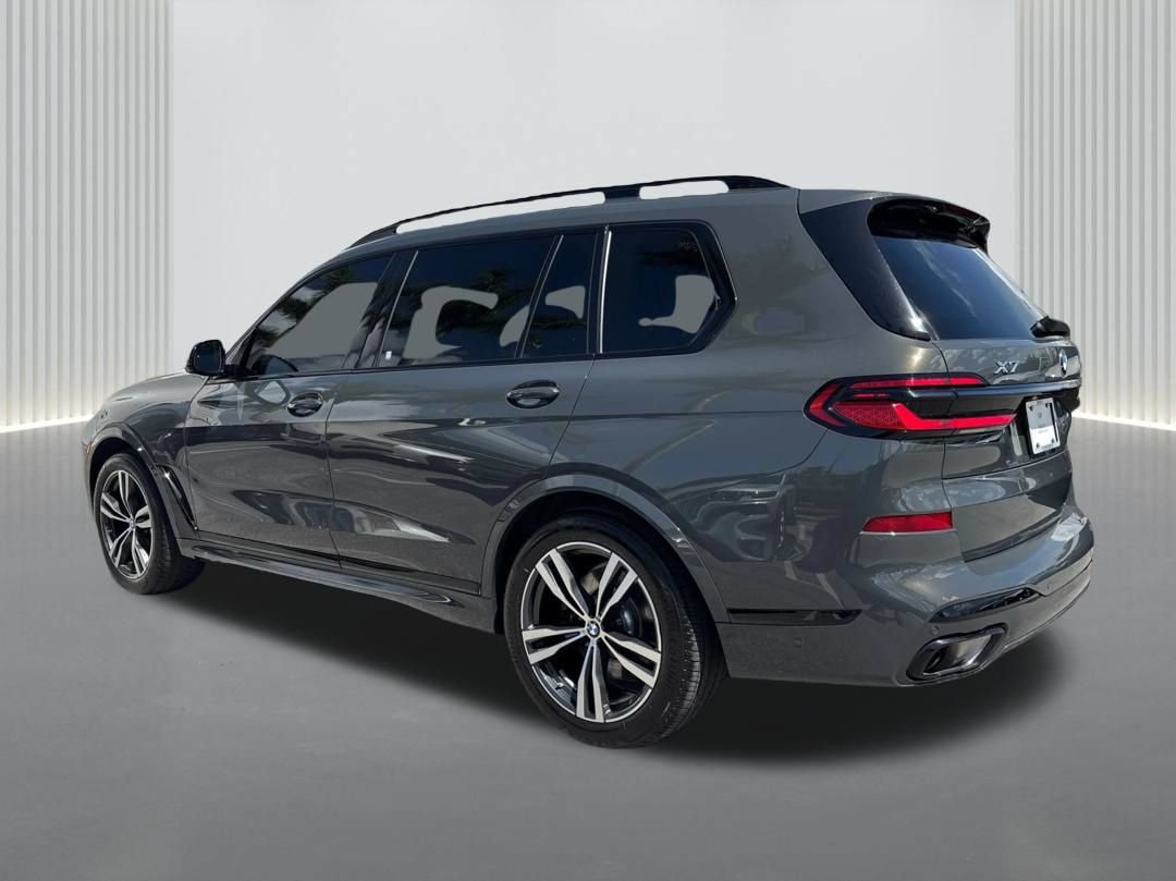 Used 2024 BMW X7 xDrive40i w/ M Sport Package AWD/4WD image 7