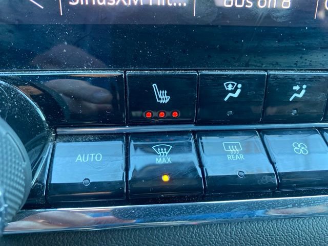 Used 2023 Chevrolet Colorado LT w/ LT Convenience Package III AWD/4WD image 12