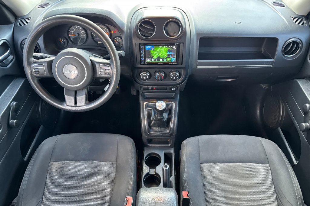Used 2015 Jeep Patriot Sport FWD image 5
