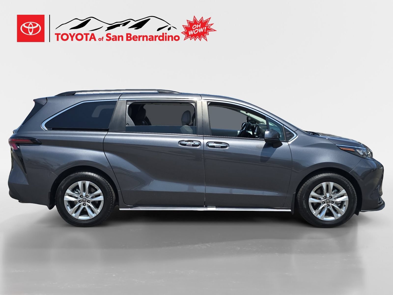 Certified 2025 Toyota Sienna XLE w/ XLE Plus Package AWD/4WD image 6