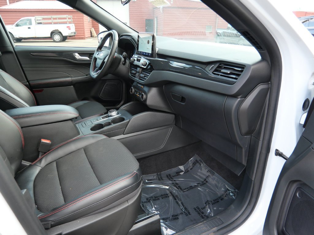 Certified 2023 Ford Escape ST-Line AWD/4WD image 11