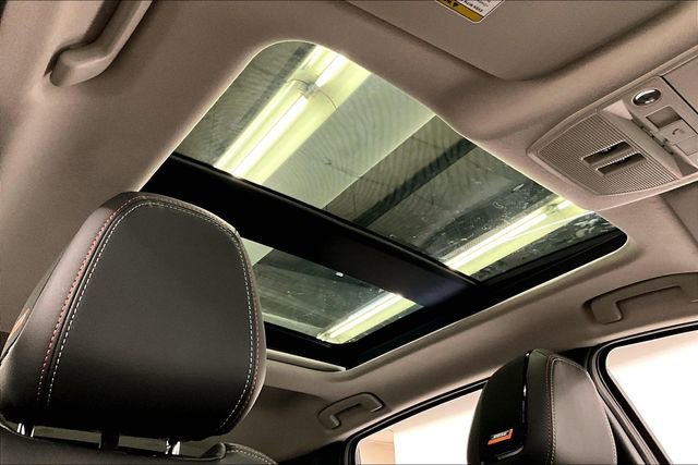 New 2026 Nissan Kicks SR w/ SR Premium Package image 32