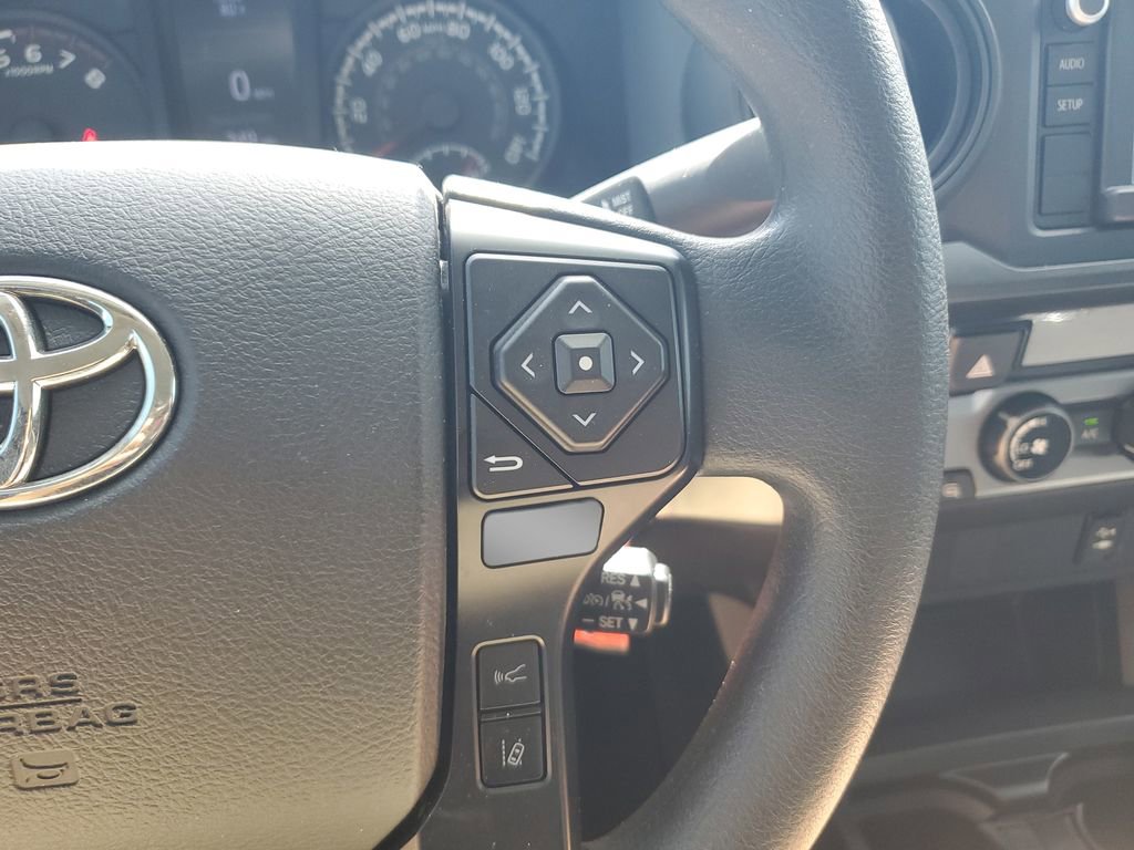 Used 2018 Toyota Tacoma SR image 21