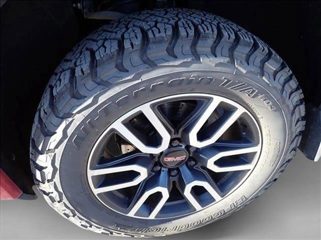 Used 2021 GMC Sierra 1500 AT4 w/ AT4 Preferred Package AWD/4WD image 5