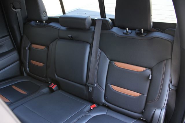 Used 2023 GMC Sierra 3500 AT4 w/ AT4 Premium Plus Package AWD/4WD image 24