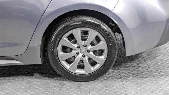 Used 2022 Toyota Corolla LE image 35