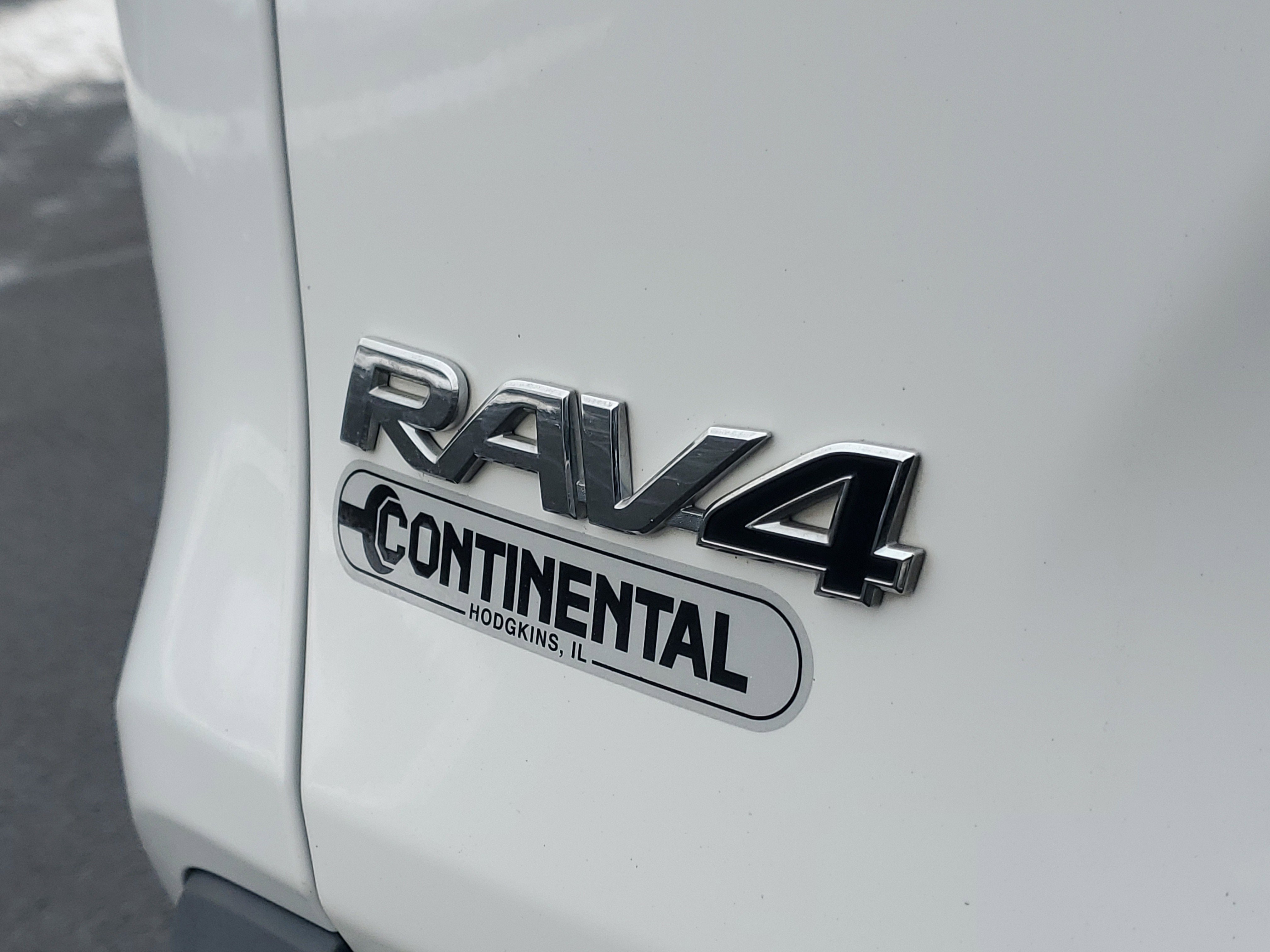 Certified 2022 Toyota RAV4 XLE image 9