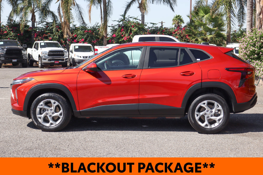 Used 2024 Chevrolet Trax LS w/ LS Convenience Package FWD image 5