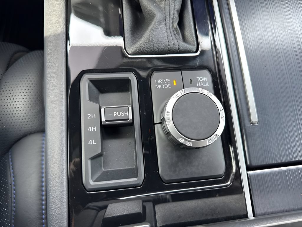 Used 2025 Toyota Tundra Platinum AWD/4WD image 24