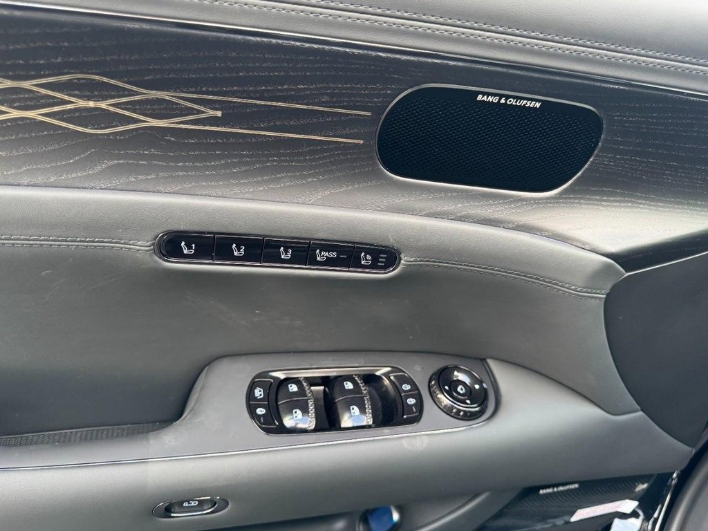 New 2026 Genesis G90 3.5T Prestige image 12